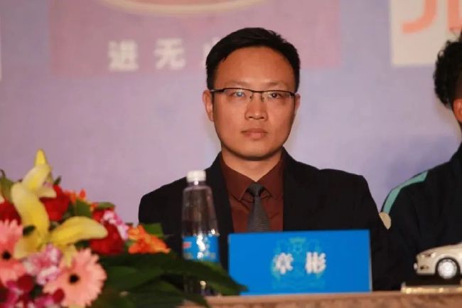 青蛇不再唯白蛇马首是瞻，敢爱敢恨的性格更讨人喜欢